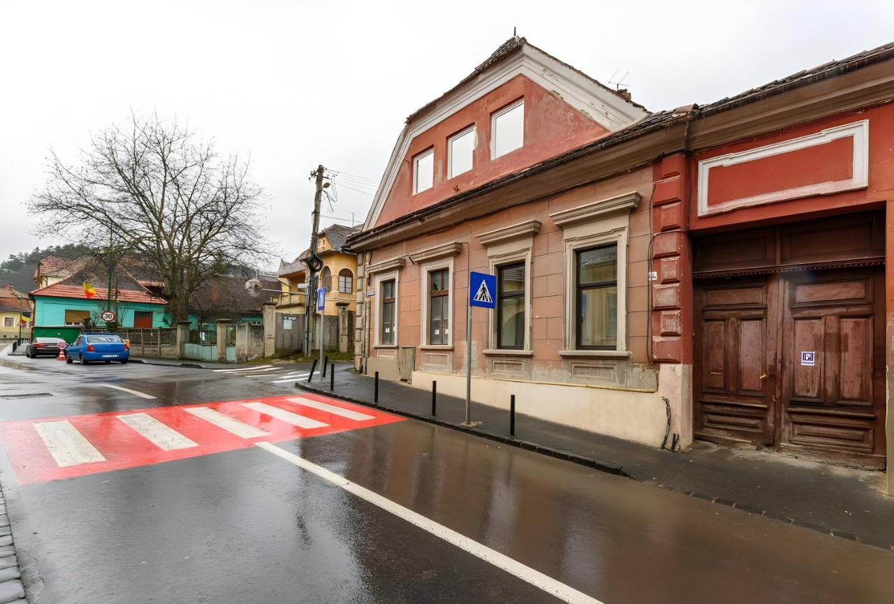 Golden Greens Studio - Mountain Scenery Brasov Exterior photo