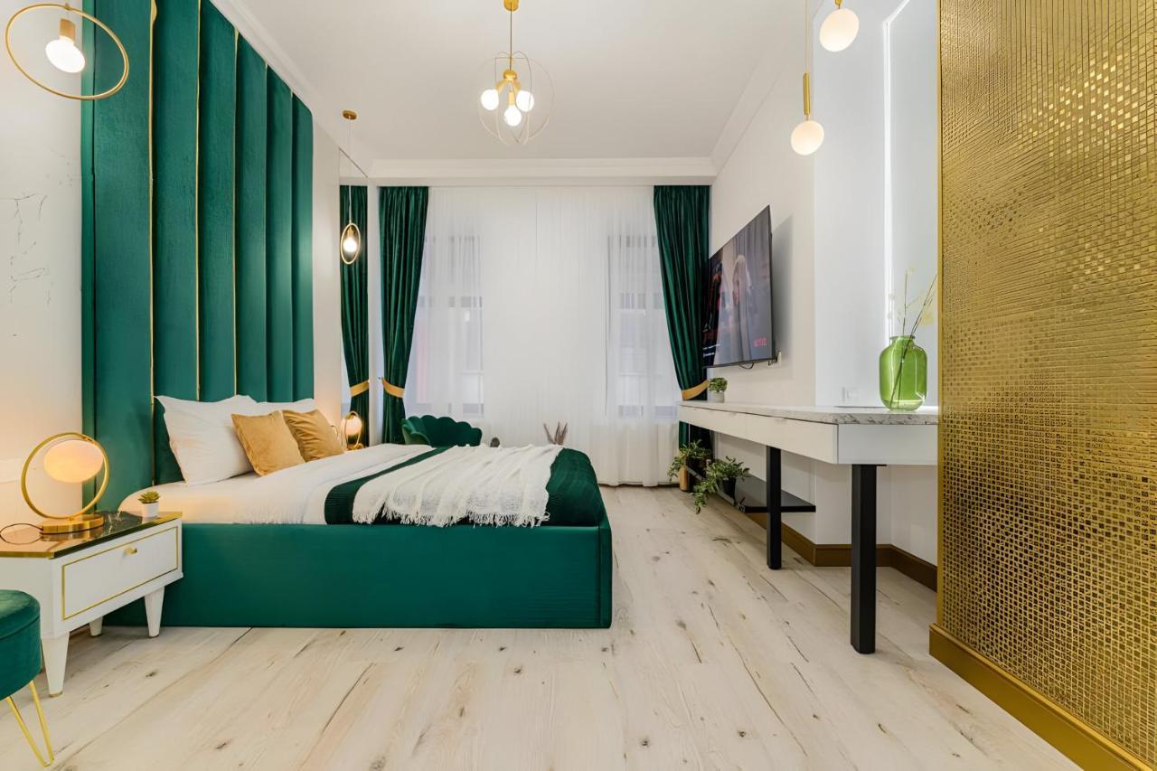 Golden Greens Studio - Mountain Scenery Brasov Exterior photo